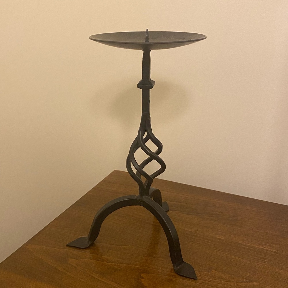 Candle holder